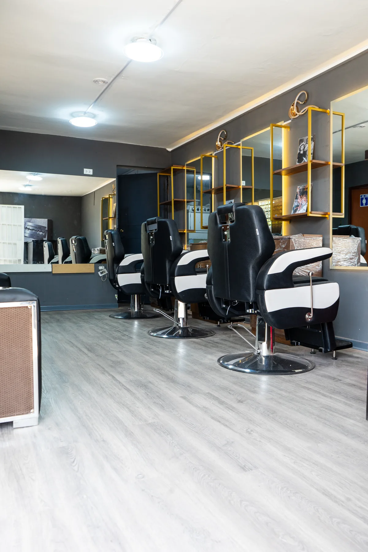Día de inauguración de barbería JR — foto 4